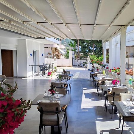 Hotel Vathi Ksamil Exteriér fotografie